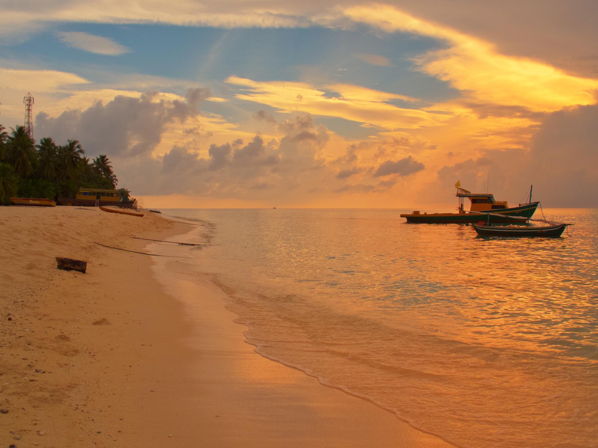 Thundi Sea View Hotel Fulidhoo Exterior photo